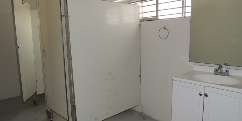 inmobiliaria-rodriguez-de-luna-local-comercial-ave-pablo-a-de-la-garza-11